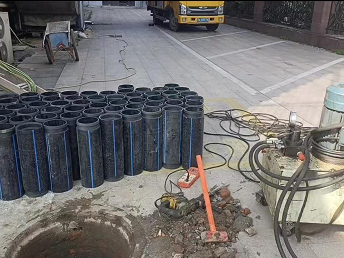 蒋湖农场PE置换管厂家 DN315置换管 非开挖管短管置换